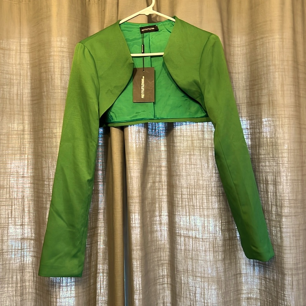 NWT Pretty Little Thing Cropped Blazer